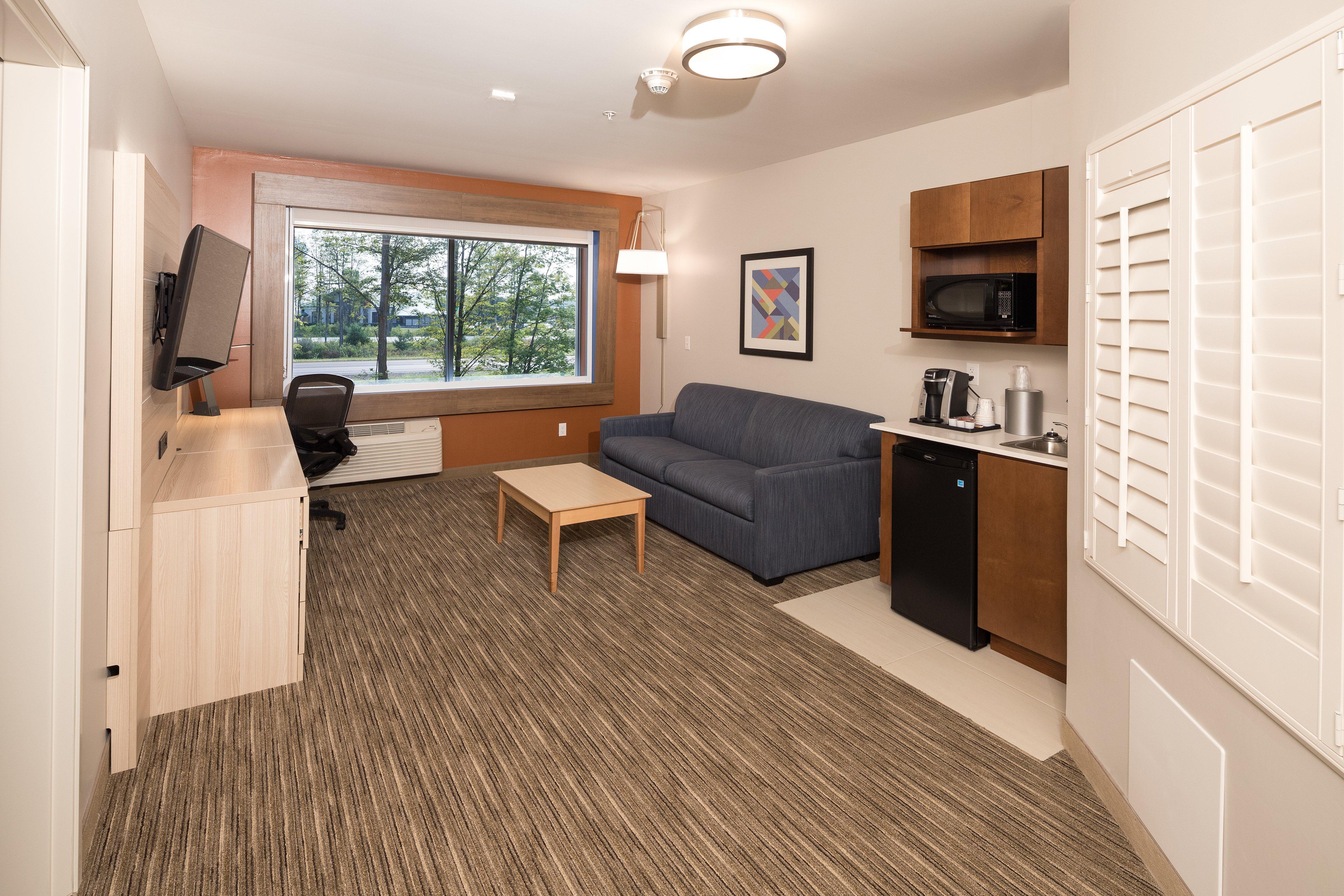 Holiday Inn Express Hotel & Suites Bay City By Ihg Exterior photo